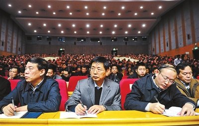 中纪委廉政课，顺口溜讽贪官。共10讲，原则上每月一次，每年将有1万人次局处级干部接受廉政教育。