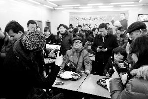 包子铺“主席套餐”卖脱销 顾客排400多号点餐