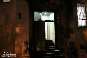 美媒称中国驻美使馆纵火案现场留“藏独”标识