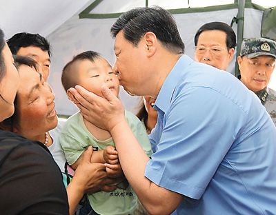 习近平亲民广获赞誉 美媒称领导中共魅力攻势