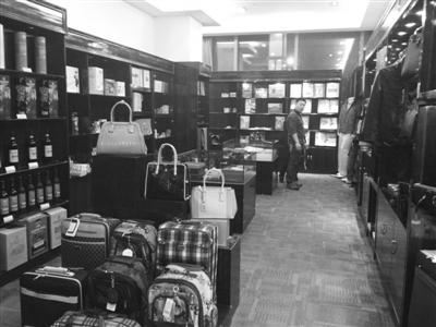 中央禁令致高档酒店遇冷 礼品商店被迫关门