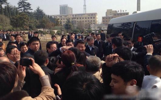 网友称习近平今日赴开封视察[组图]