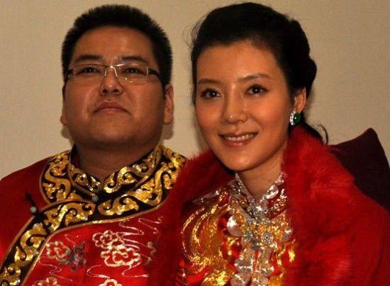 资料图：山西海鑫钢铁集团董事长李兆会与前妻车晓