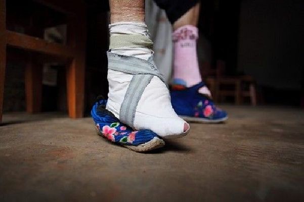 寻访最后的三寸金莲(组图)