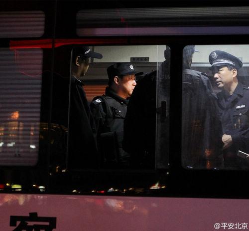 公安部两位副部长夜赴京沪火车站严查安保(图)