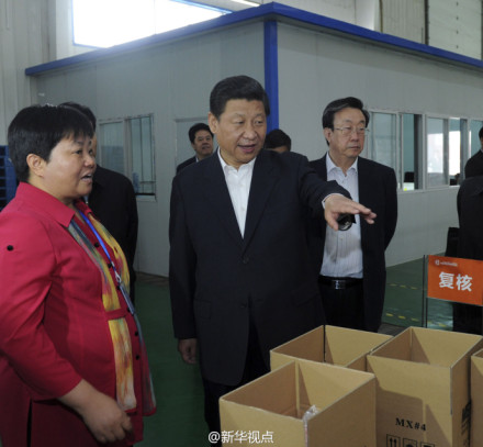 习近平“四连问”中欧货运深入隧道掘进机考察