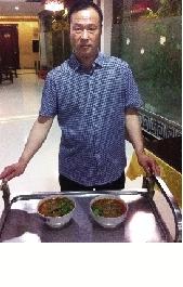 习近平兰考午餐菜单：大刀面+四菜一汤(图)