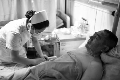 宜宾确认死者系纵火嫌疑人 女友称其有精神病