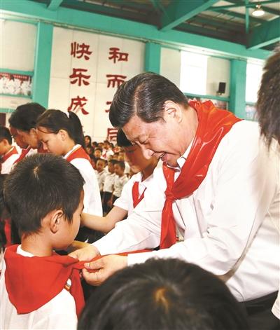 习近平李克强在京看望少年儿童 共庆国际儿童节