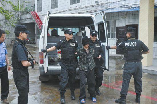 “狱友”相约“干大事”轮奸杀害发廊女(图)