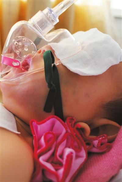 女子欲掐死亲生儿女被公婆撞见 拒绝配合调查(图)