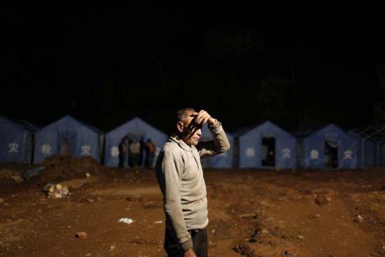 震中灾民讲述：1家4个孩子摘花椒时遇难