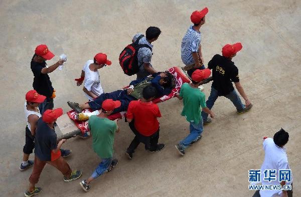 （鲁甸地震）（1）这七日：那些难忘的瞬间