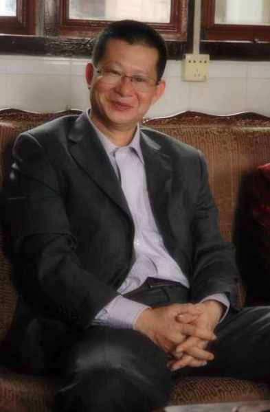 吴某衡吹嘘自己有特异功能。他自称曾仅靠见面对话，就用气功治愈了国家某部委领导的脑血栓、心律不齐、前列腺肥大等疾病。自诩拥有“天眼通”、“宿命通”等神奇特异功能的吴某衡，号称“可以预测一些将要发生的事情，看到一些别人看不到的东西”。2010年出狱后，他称“12841是我在监狱的号，也是地球灾难的密码，就是说在2012年的8月4号1点钟，地球将会出现重大灾难”。到了那天，所谓的灾难并未出现。能将碎了的手机屏幕瞬时复原，修行时身体会冒烟，急速缩小化为佛光瞬间分身转移……这些也是吴某衡宣称自己所拥有的特异功能。一位弟子希望吴某衡将其手机屏幕复原，但吴某衡以这位弟子心不纯为由拒绝了。