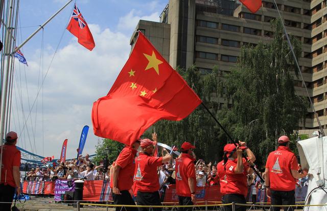 32岁青岛姑娘成为首位完成环球航海中国女性