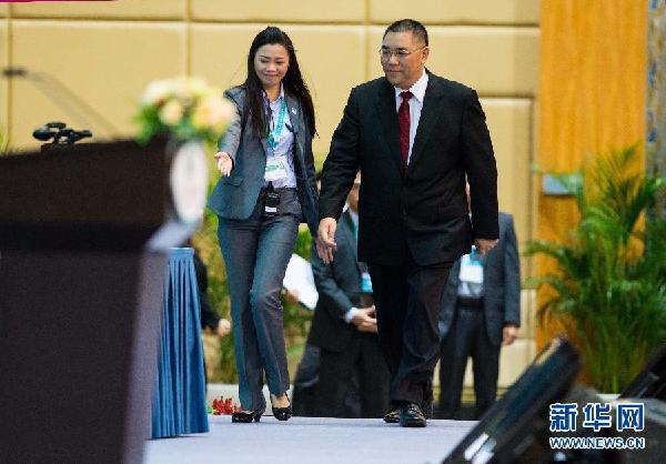 （时政）（1）崔世安当选澳门特别行政区第四任行政长官人选