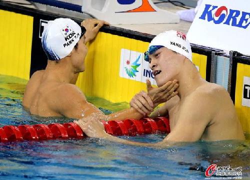 复仇成功！三强争霸孙杨胜出 摘个人本届首金