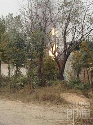 唐山地下天然气管道起火已造成2死1伤(图)
