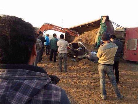 山东蓬莱发生车祸致12人遇难 包括多名幼儿(图)