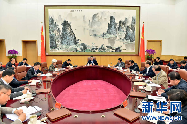 这是11月19日，刘云山在座谈会上讲话。新华社记者 李涛 摄