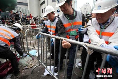 香港全面清障第二阶段展开 呼吁“占领者”撤离