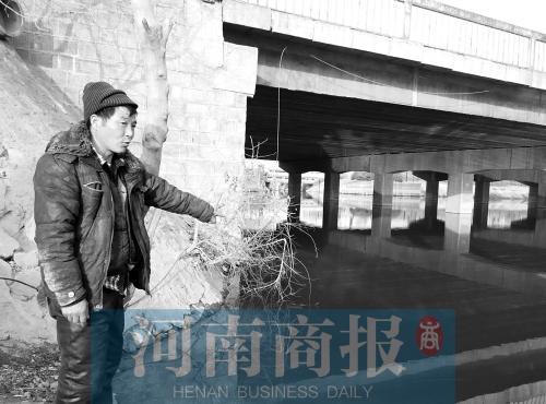 84岁老太与家人怄气跳湖自杀 被农民工救下