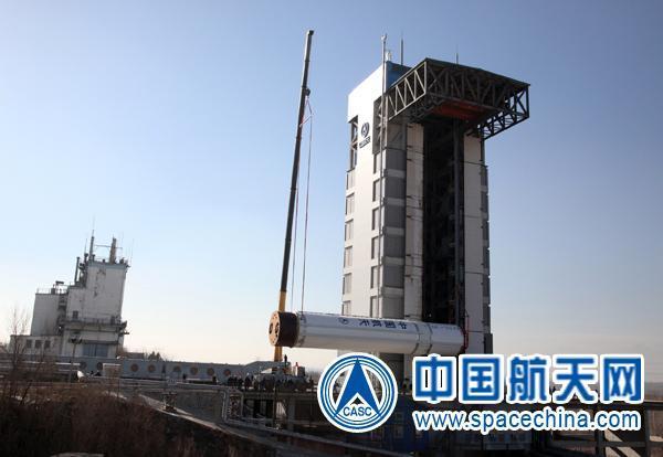 长征五号火箭芯一级与试验台成功对接将试车