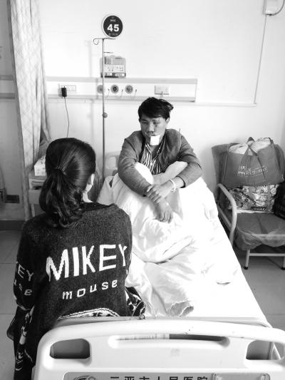 已婚男老师与学生玩暧昧 女生男友上门理论被砍