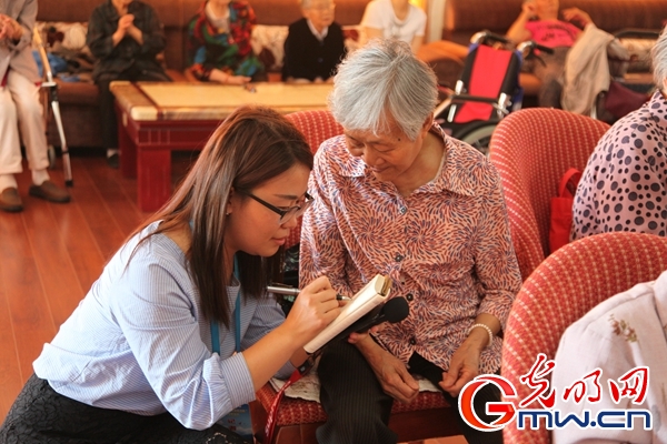 【新时代·幸福美丽新边疆】让幸福美丽常驻新时代——网媒记者沉浸体验新疆之“新” 【新时代·幸福美丽新边疆】让幸福美丽常驻新时代——网媒记者沉浸体验新疆之“新”