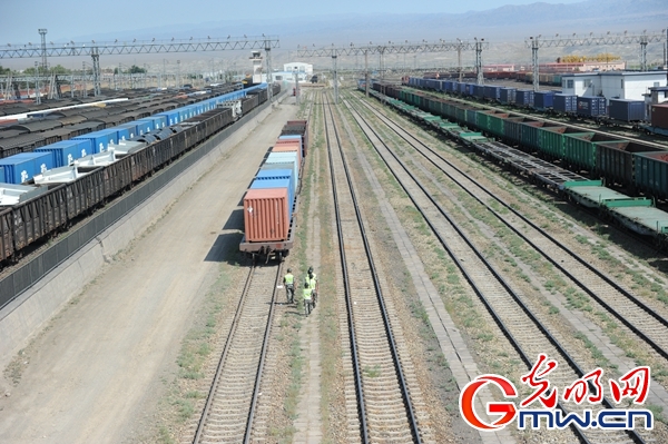 【新时代·幸福美丽新边疆】让幸福美丽常驻新时代——网媒记者沉浸体验新疆之“新” 【新时代·幸福美丽新边疆】让幸福美丽常驻新时代——网媒记者沉浸体验新疆之“新”