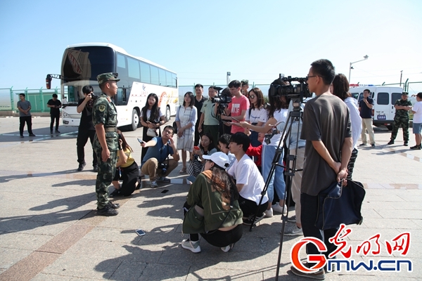 【新时代·幸福美丽新边疆】让幸福美丽常驻新时代——网媒记者沉浸体验新疆之“新” 【新时代·幸福美丽新边疆】让幸福美丽常驻新时代——网媒记者沉浸体验新疆之“新”