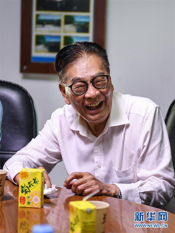 (壮丽70年·奋斗新时代·图文互动)(8)一条街的前世今生——沙头角中英街观“潮”