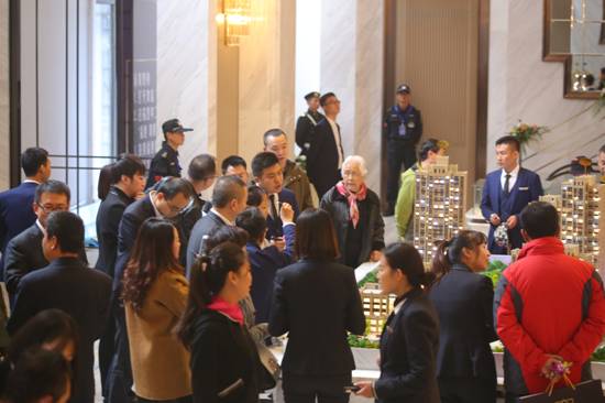 说明: F:\工作\2017.10\福迪瑞府\10.14\照片\IMG_7737.JPGIMG_7737