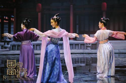 国宝守护人佟丽娅饰演张府小女儿，暖心呈现傀儡戏。 主办方供图