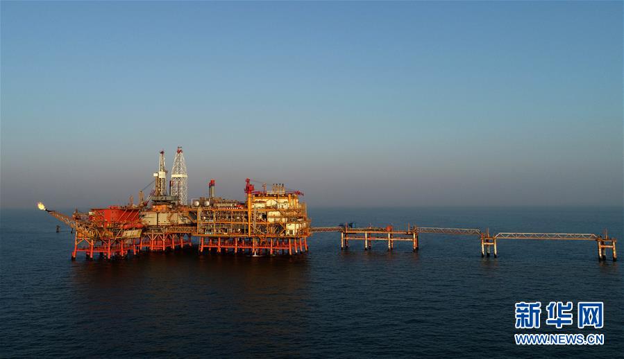 （新华全媒头条·七乐无穷·团圆·图文互动）（5）这一刻，让家国情怀尽情绽放