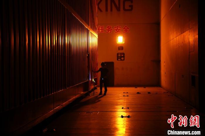 又一发长征五号火箭运至海南远望船队顺利靠回母港