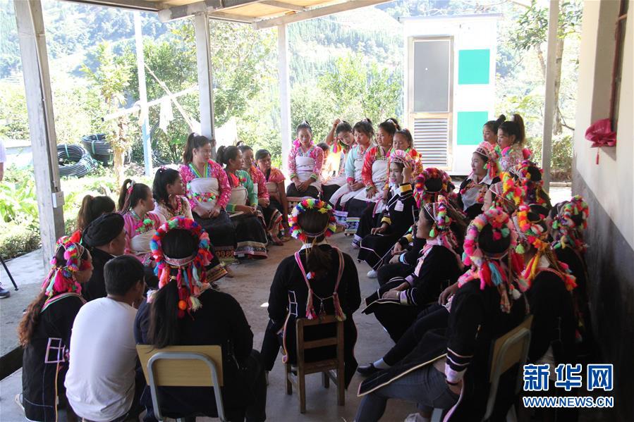 (五中全会精神在基层·图文互动)(5)天津、福建、广东、云南等地创新形式让党的十九届五中全会精神“飞入寻常百姓家”