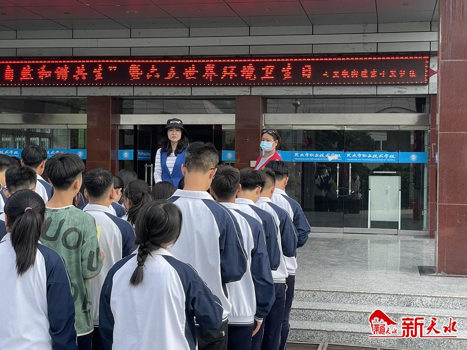 downloadjpg (88).jpg