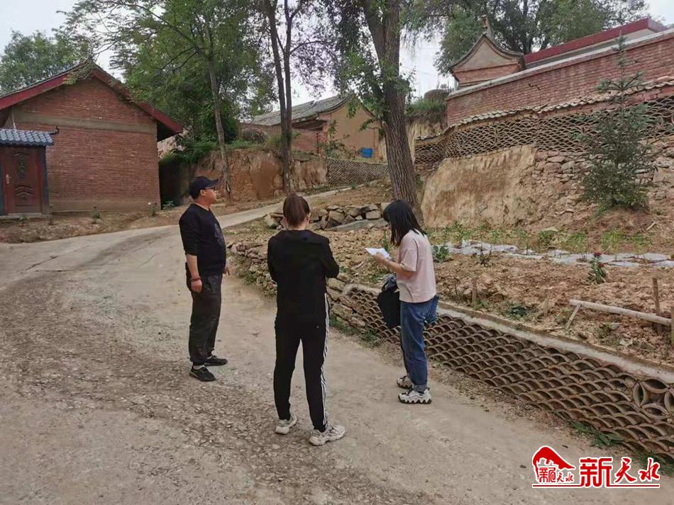 downloadjpg (89).jpg