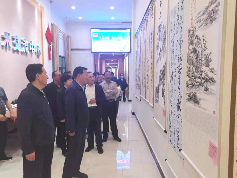 downloadjpg (44).jpg