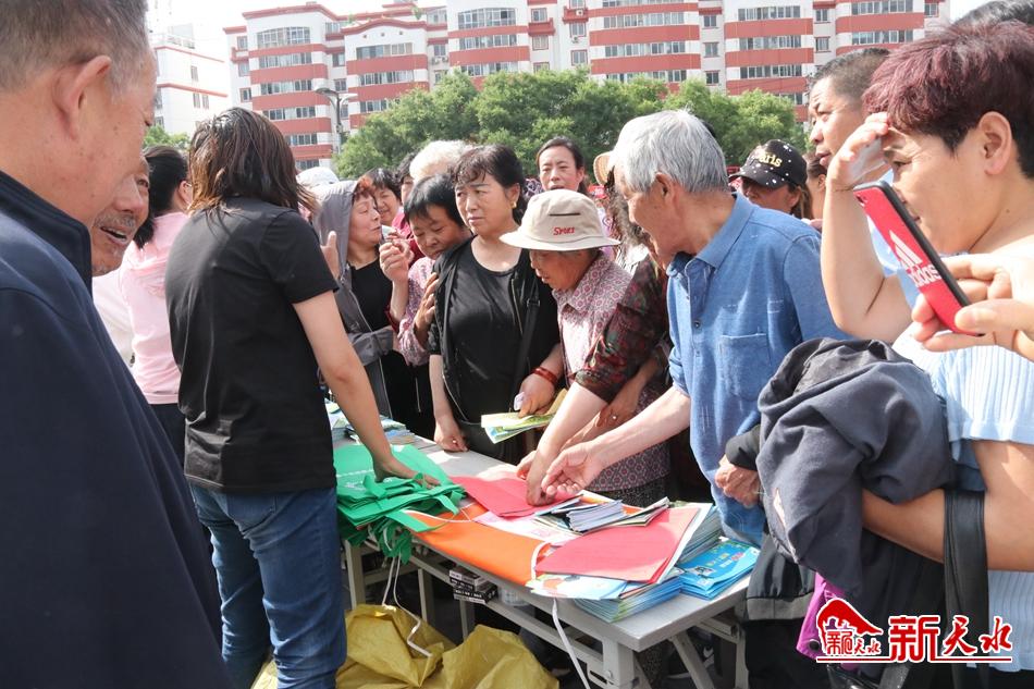 downloadJPG (35).jpg