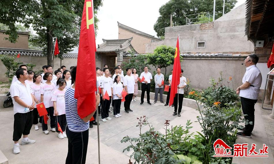 downloadjpg (17).jpg