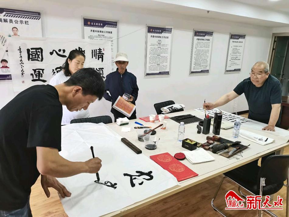 downloadjpg (22).jpg