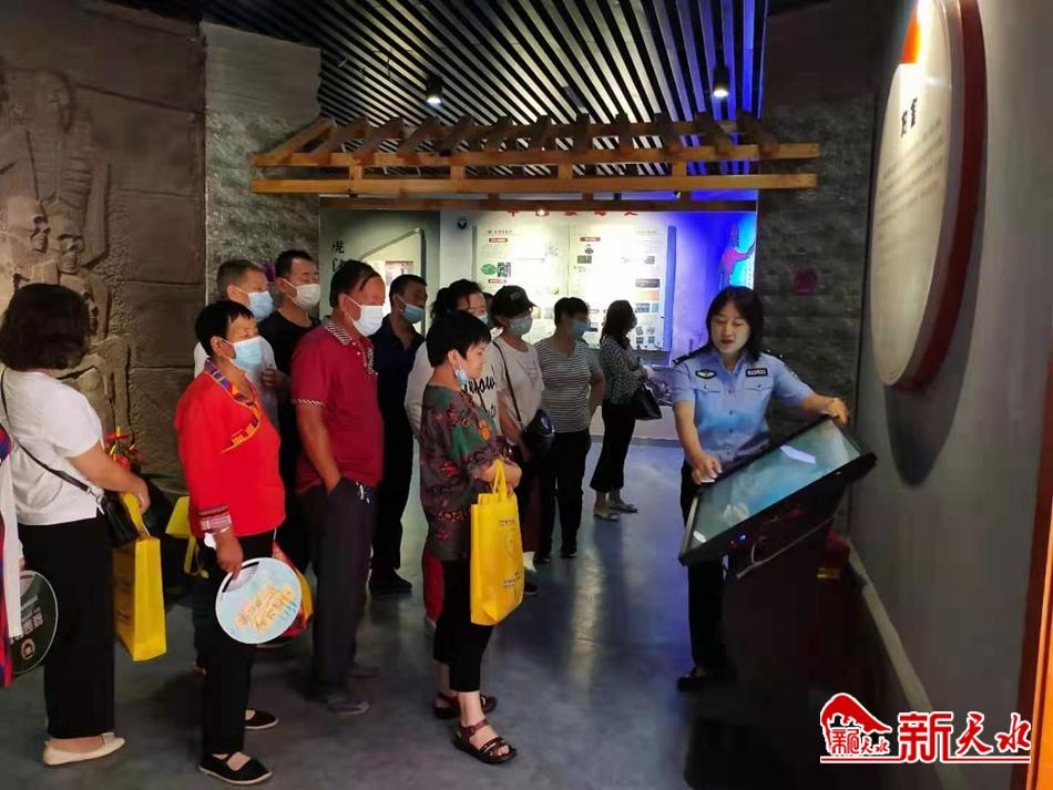 downloadjpg (21).jpg