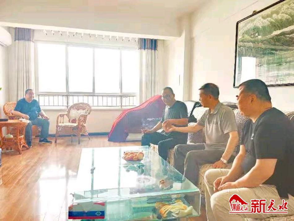 downloadjpg (38).jpg