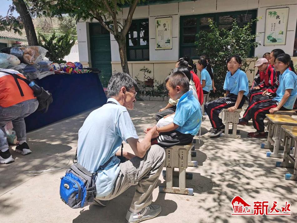 downloadjpg (19).jpg