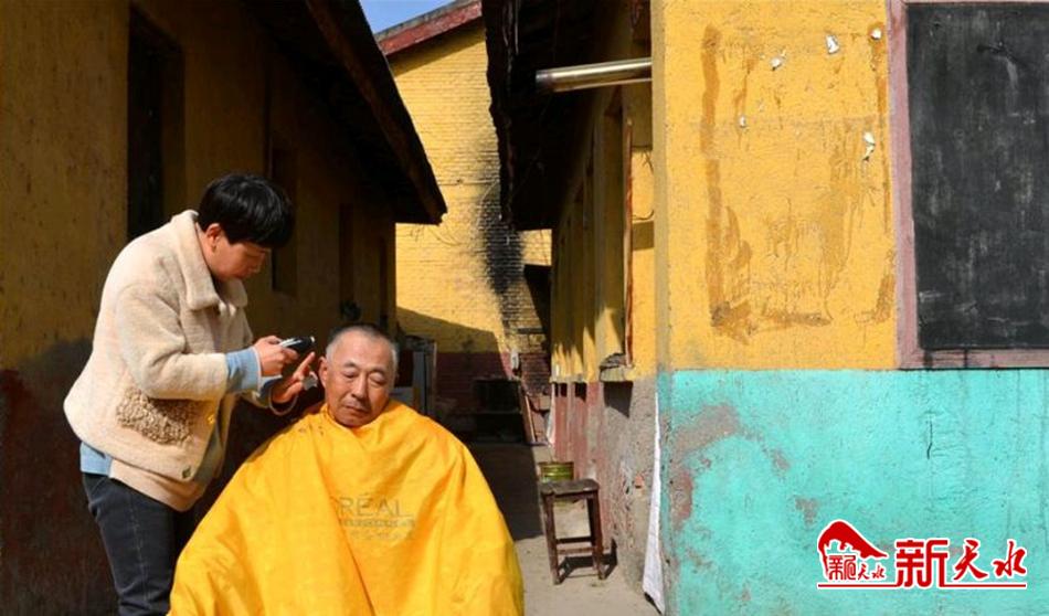 downloadjpg (52).jpg