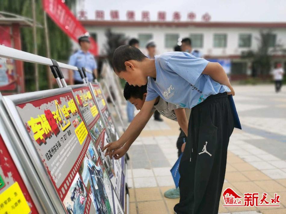 downloadjpg (22).jpg