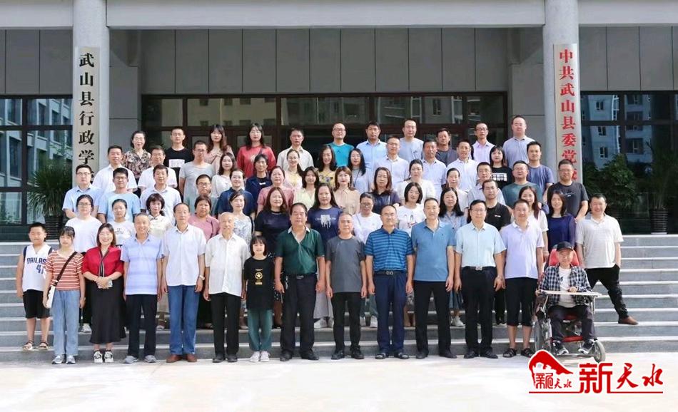 downloadjpg (42).jpg