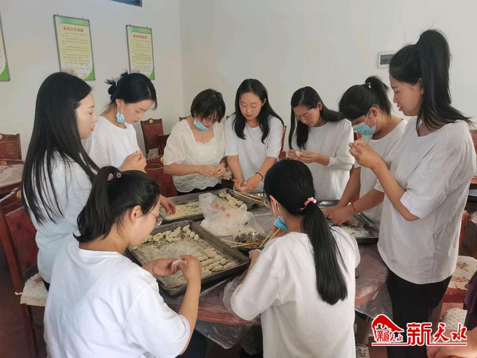 downloadjpg (55).jpg